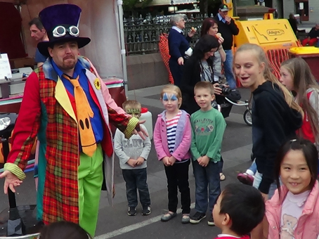 Matty Hatter with a group of new friends at Bendigo